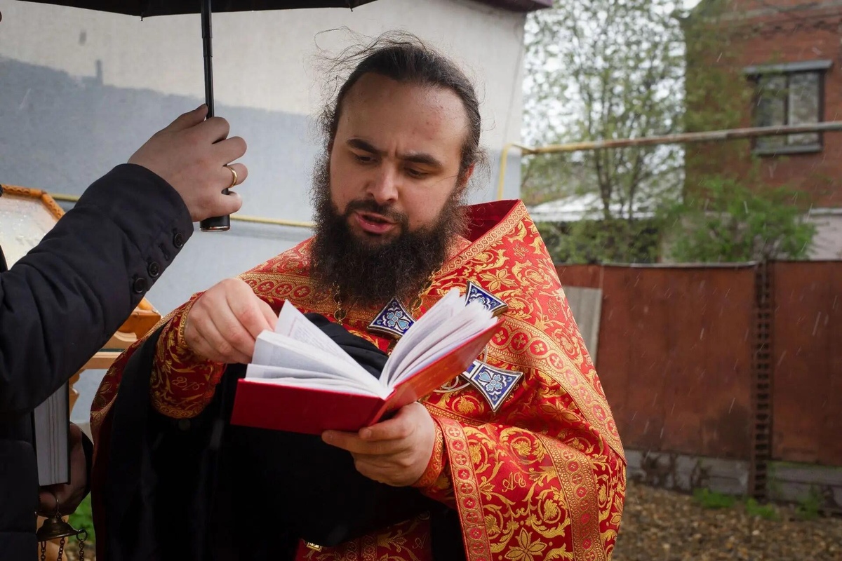 Пасхальный молебен в Престольный праздник